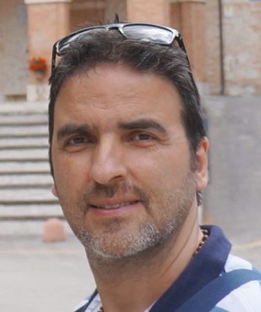 L'Artista Roberto Mendicino