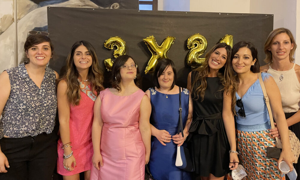 3x21sognidisaveria2 - Da Sx: Francesca Ruberto, Silvia Lanzafame, Stefania Perrotta, Linda Capocasale, Ileana Ferraro, Sinvia Vanzillotta, Monica Mollame