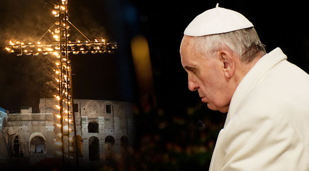 papa-francesco-colosseo-via-crucis-roma