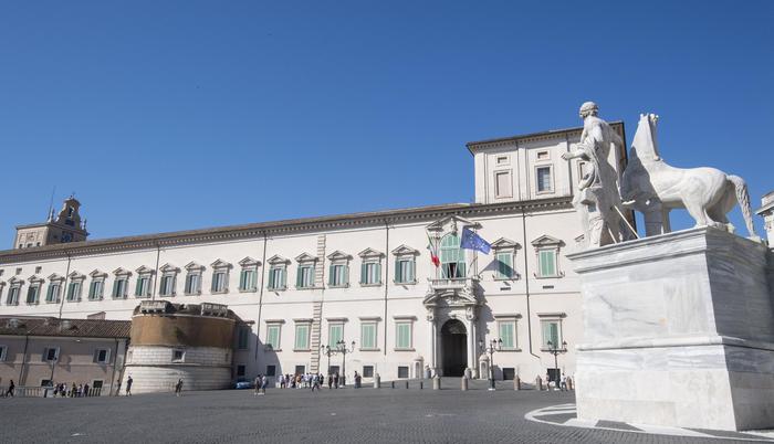 Il palazzo del Quirinale. ANSA/CLAUDIO PERI